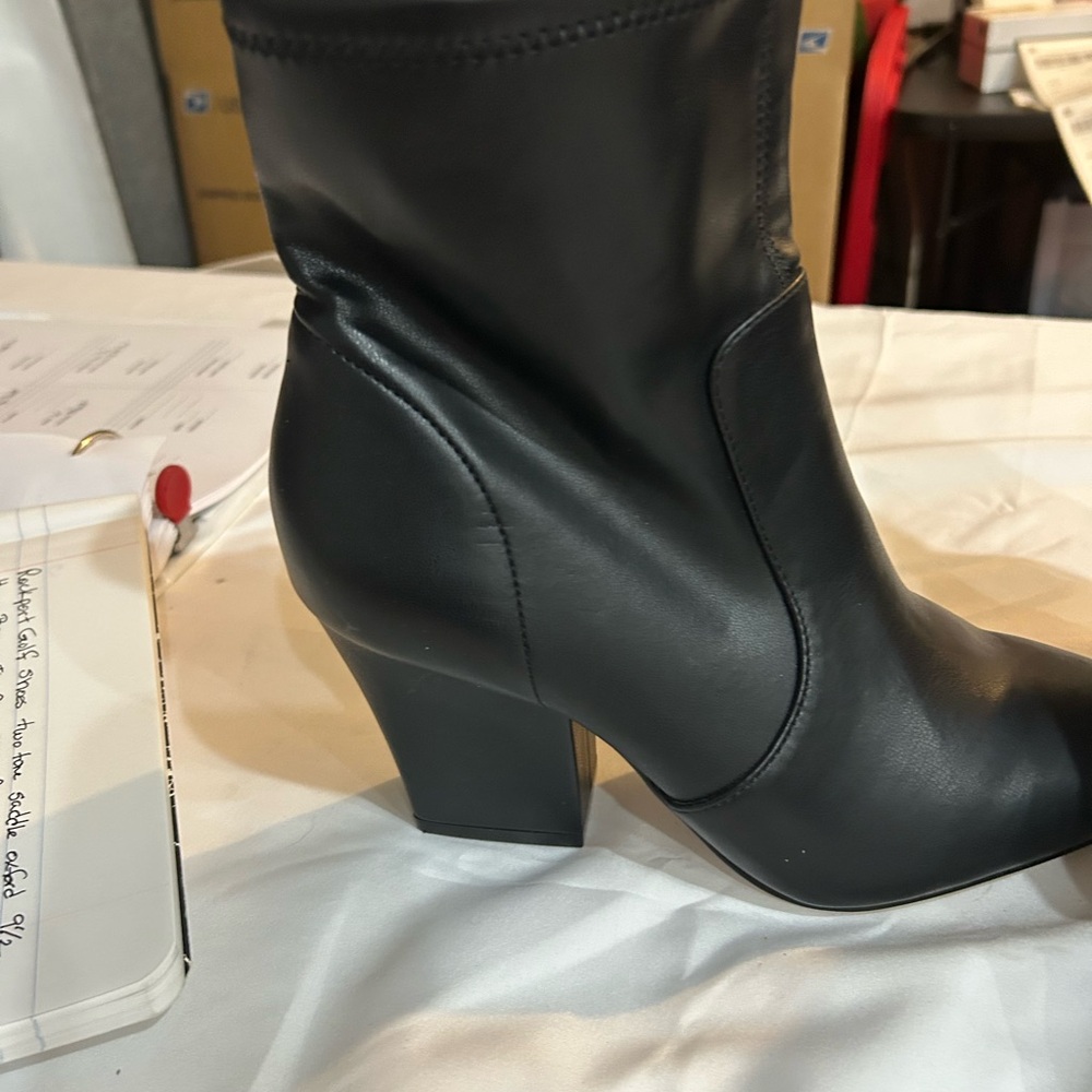 Jessica Simpson Black Ankle Boots Size 7 - Picture 3 of 7